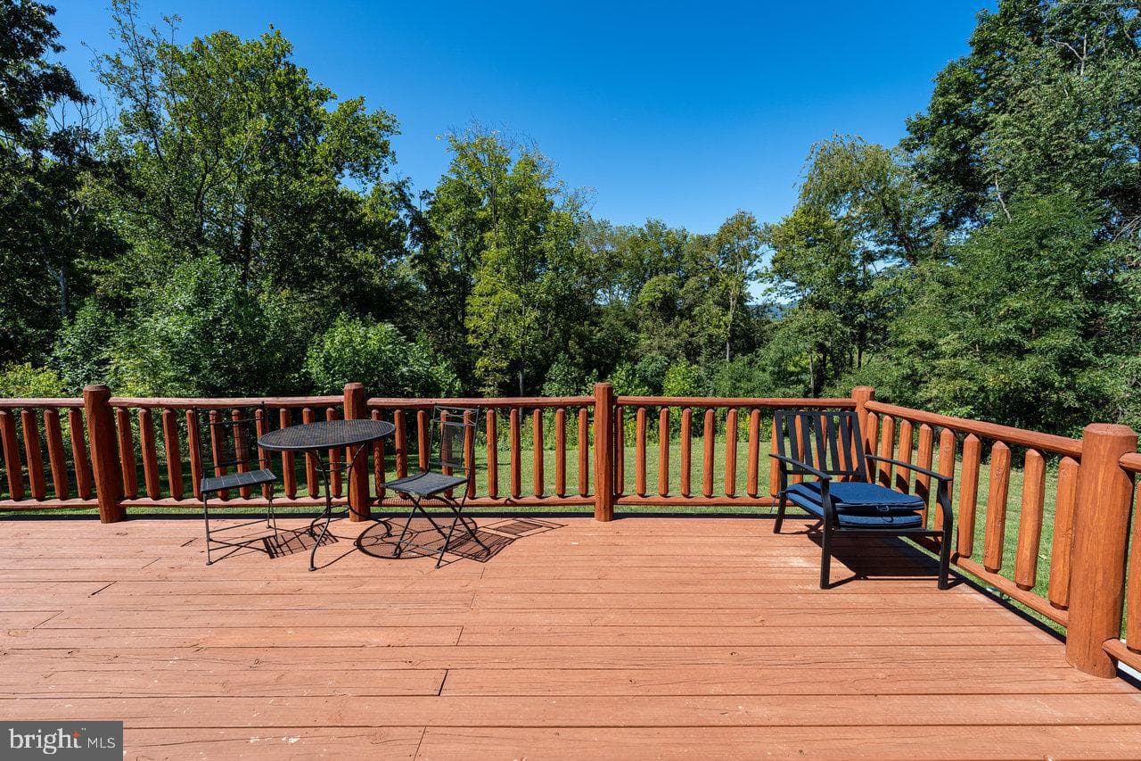580 River Hills Road photo 11