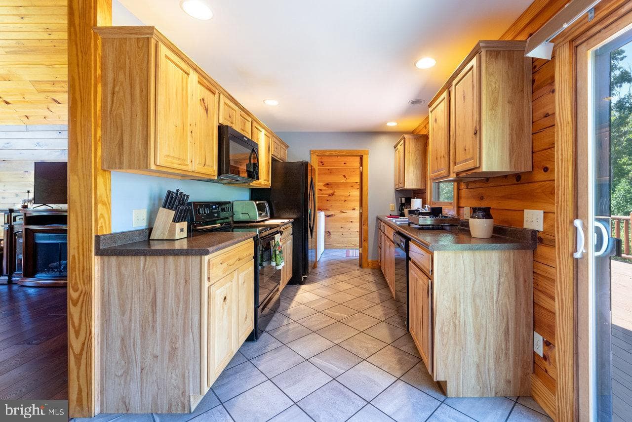 580 River Hills Road photo 28