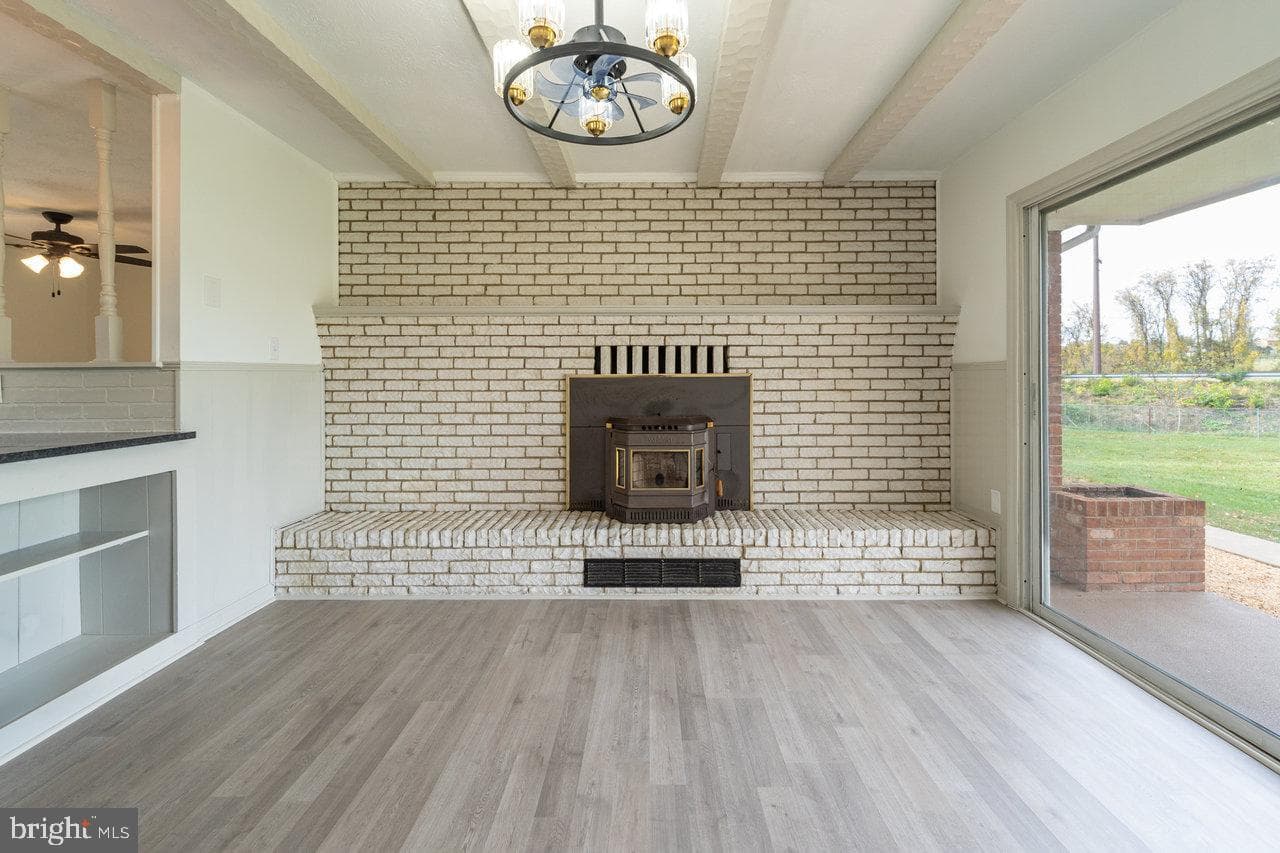 152 Edwin Drive photo 10