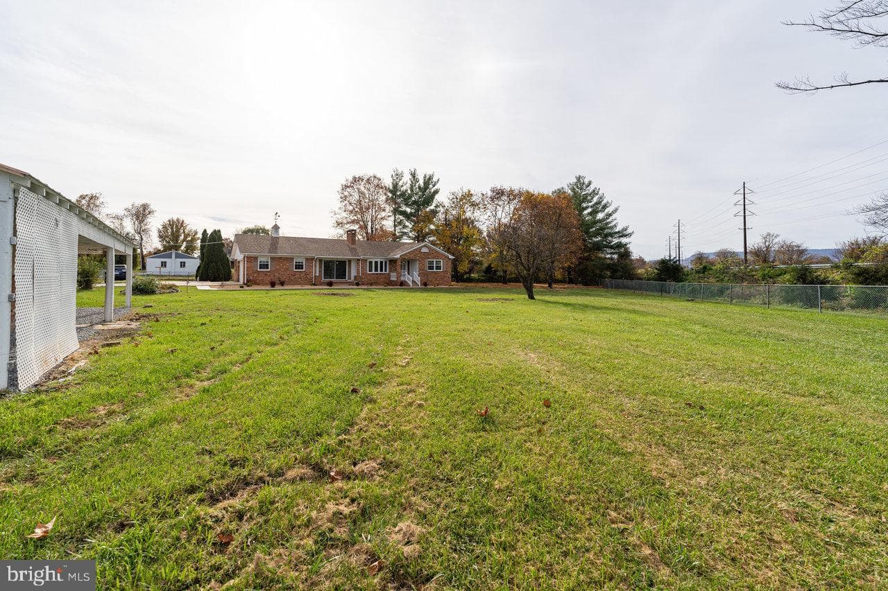 152 Edwin Drive photo 52
