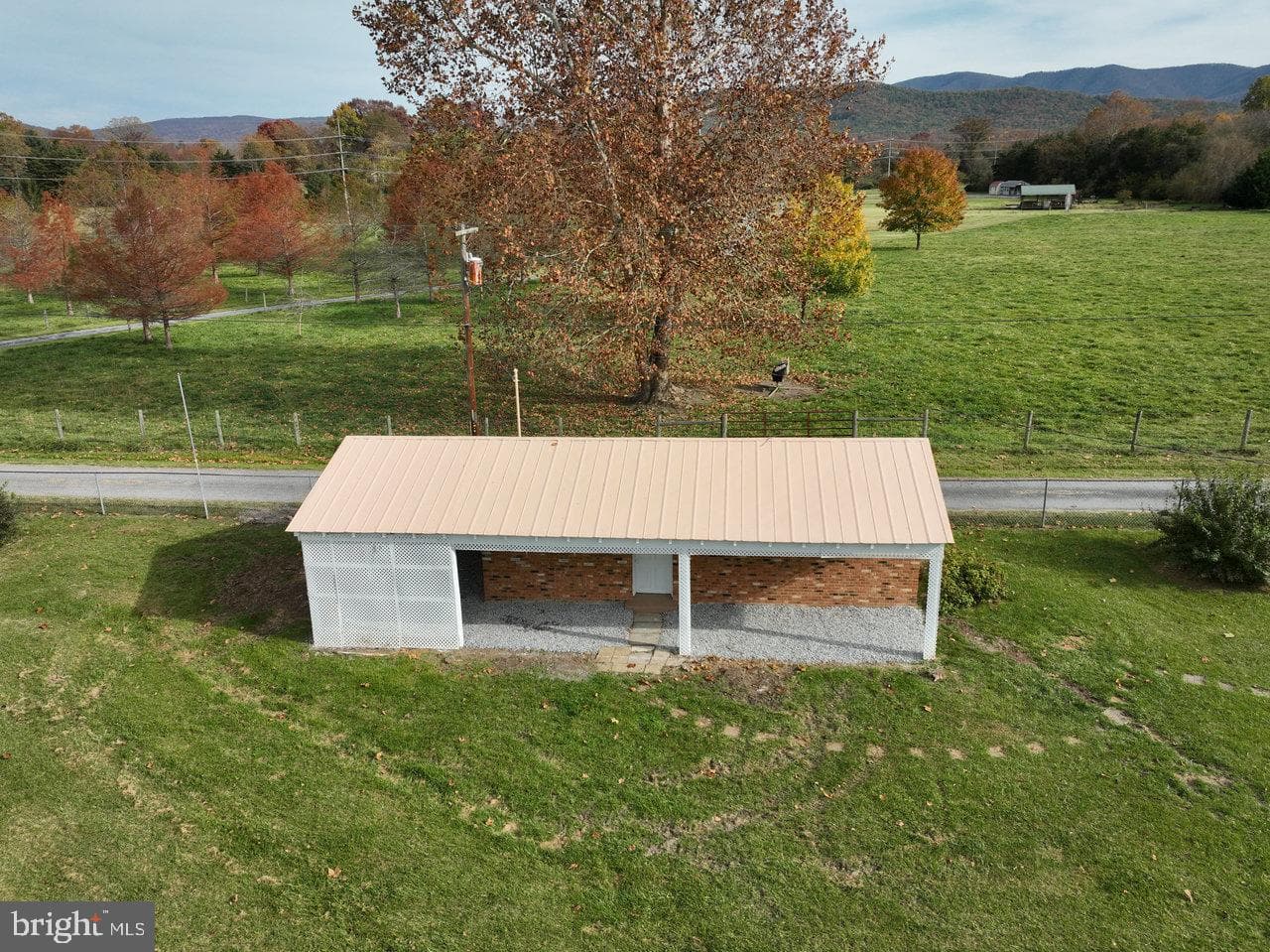 152 Edwin Drive photo 55