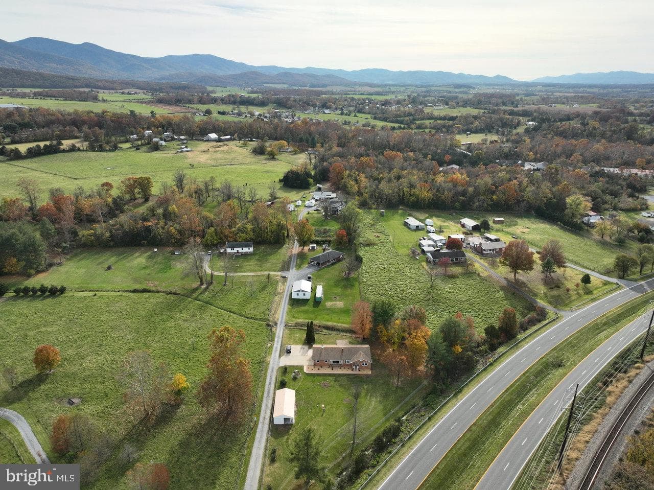 152 Edwin Drive photo 69