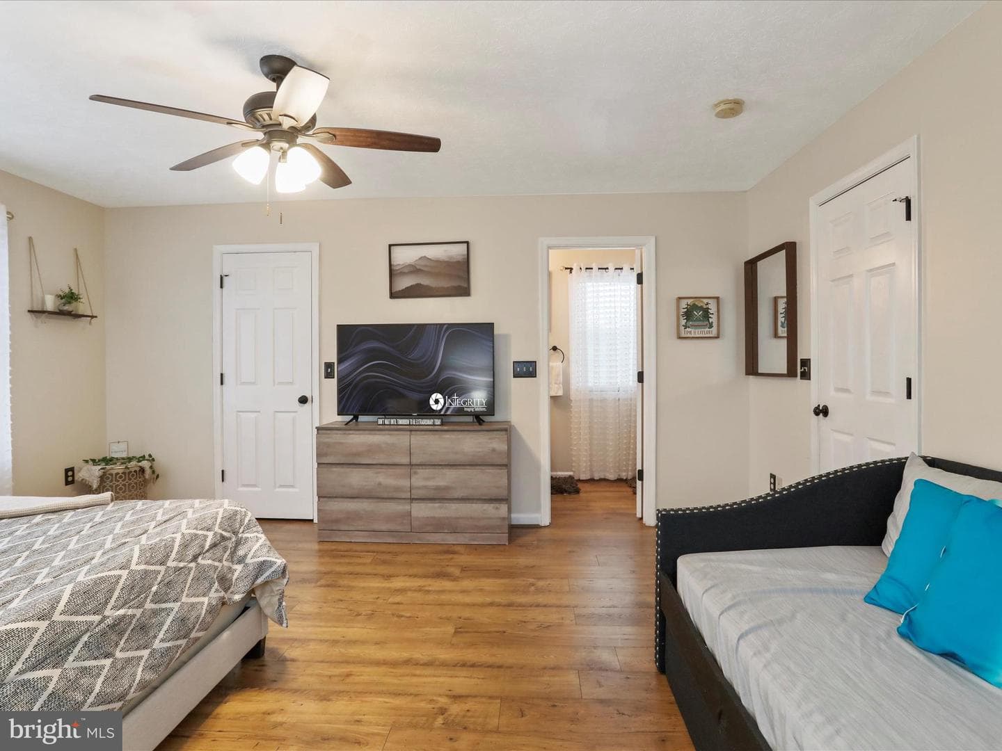 317 Locustdale Loop photo 23