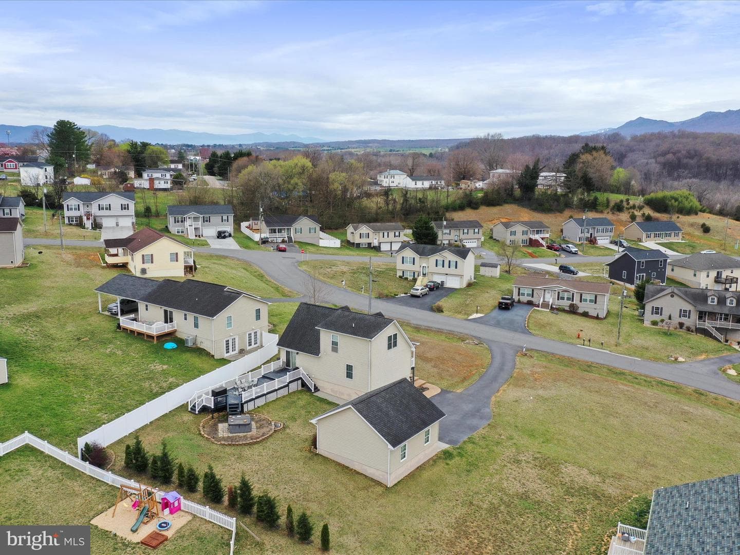 317 Locustdale Loop photo 44