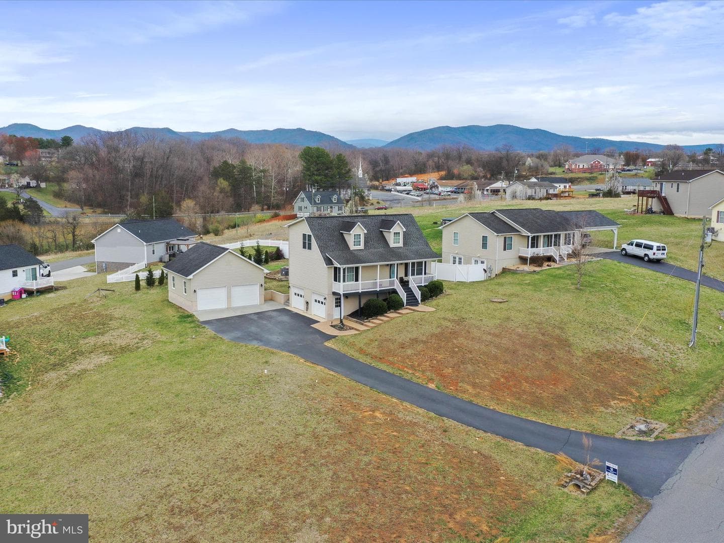 317 Locustdale Loop photo 46