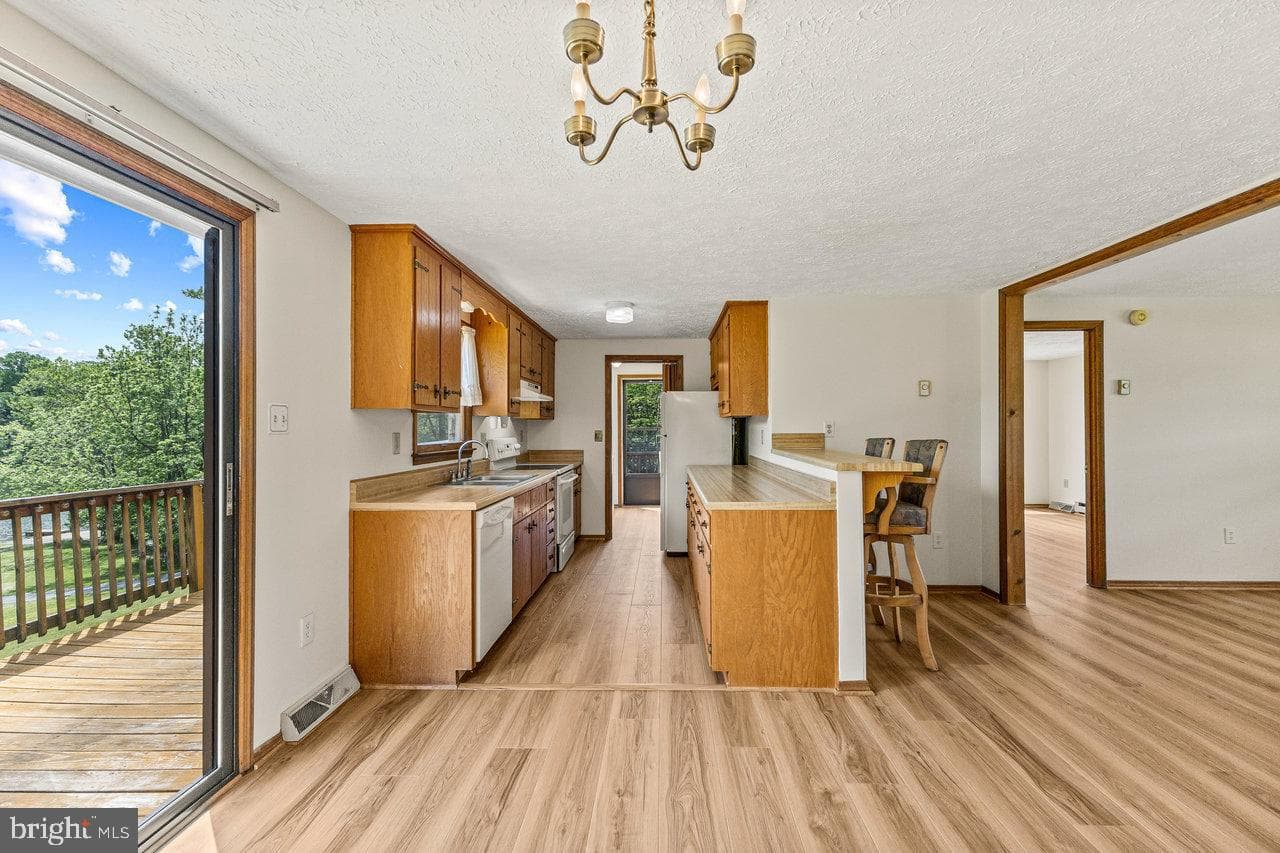 113 Dock Street photo 14