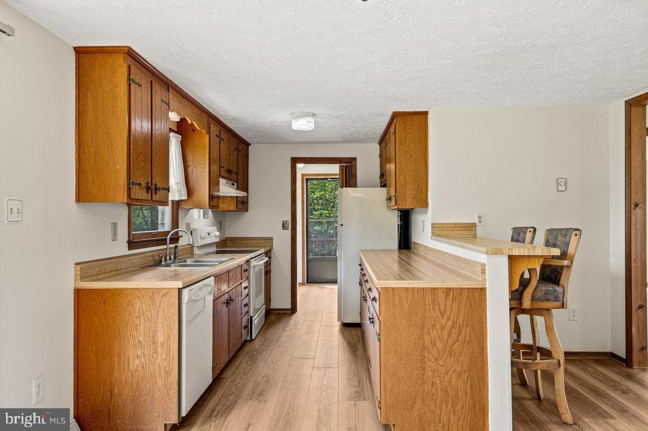 113 Dock Street photo 18