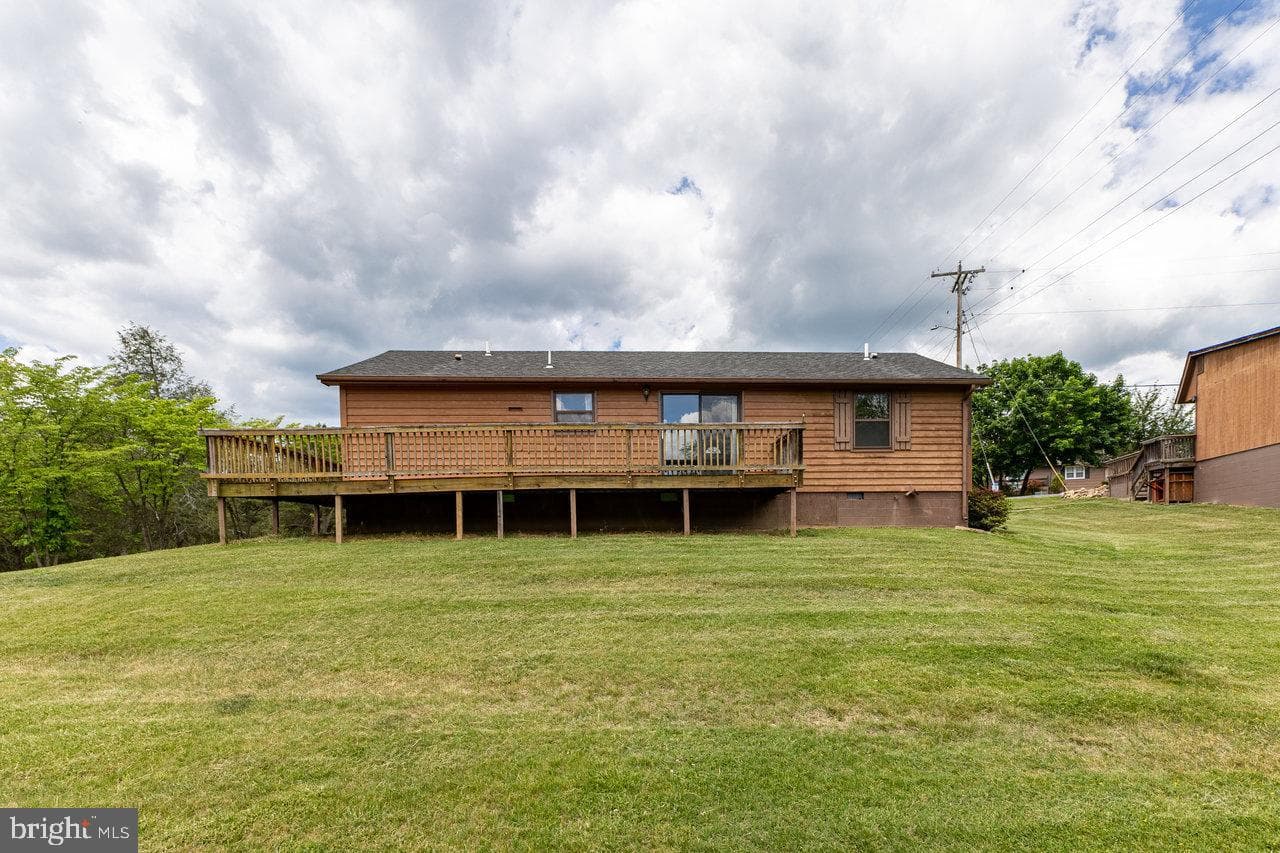 113 Dock Street photo 49