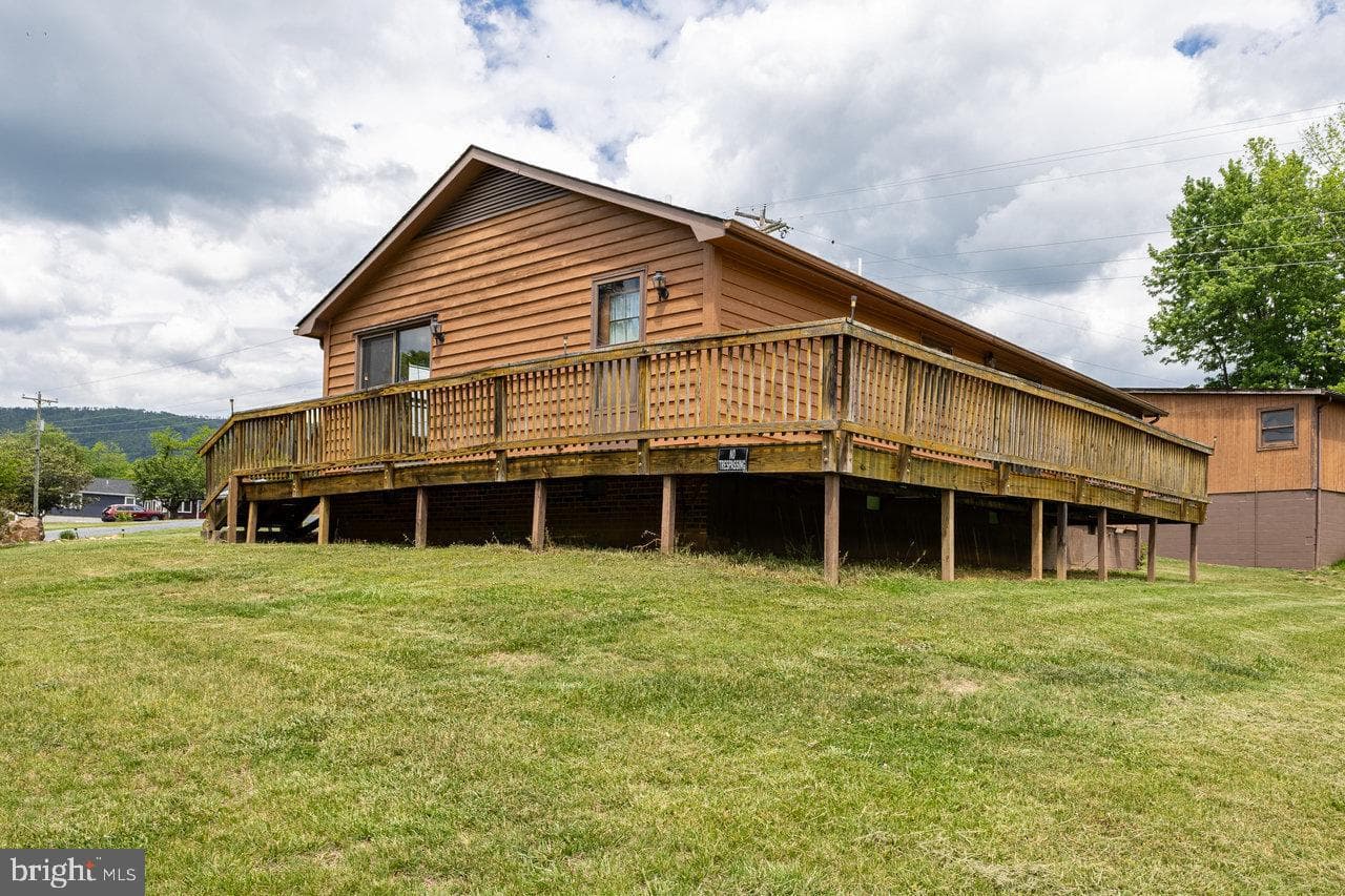 113 Dock Street photo 50