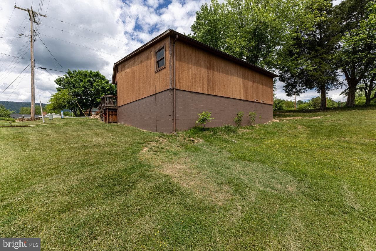 113 Dock Street photo 57