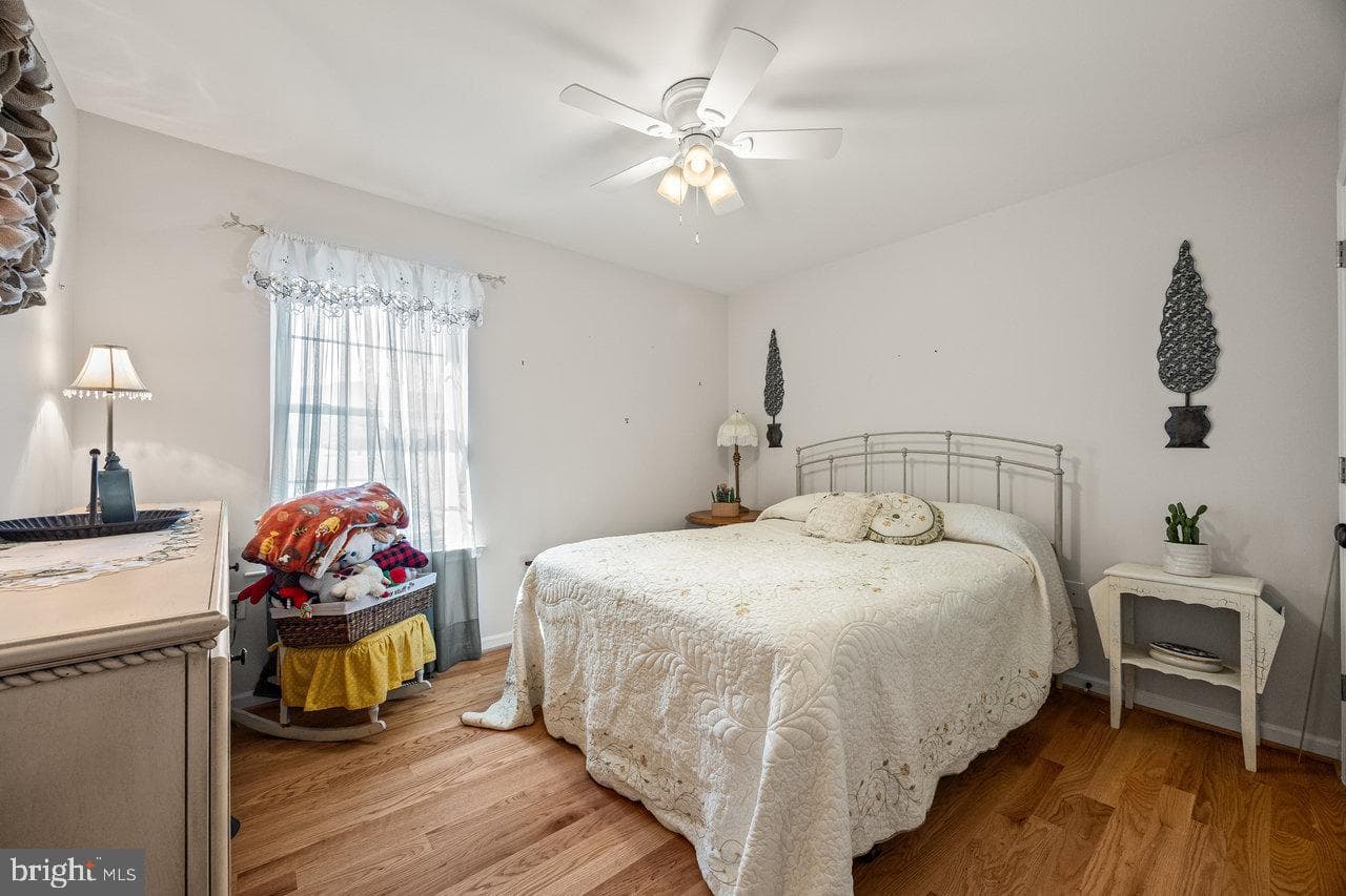 53 Arthur Lane photo 43