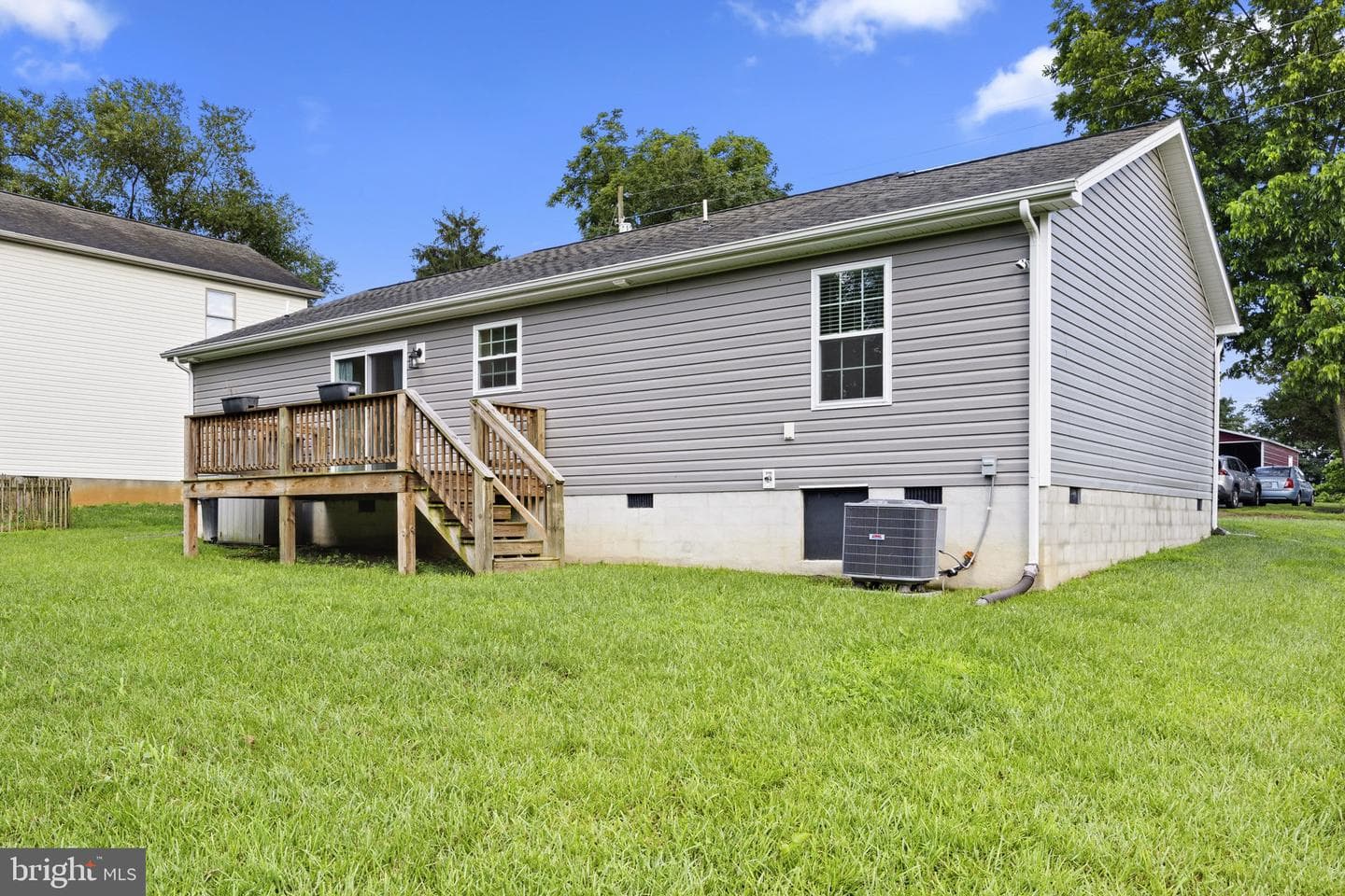627 Coverstone Lane photo 7