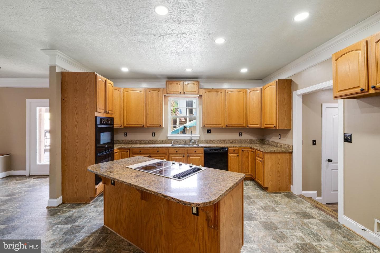 369 Eldon Yates Drive photo 2