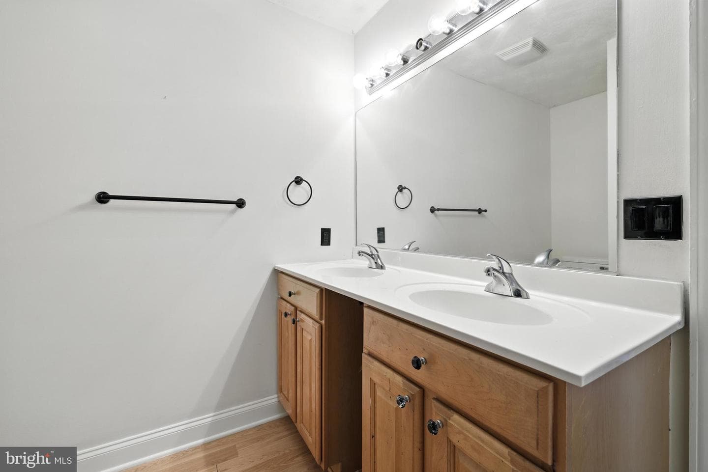 369 Eldon Yates Drive photo 43