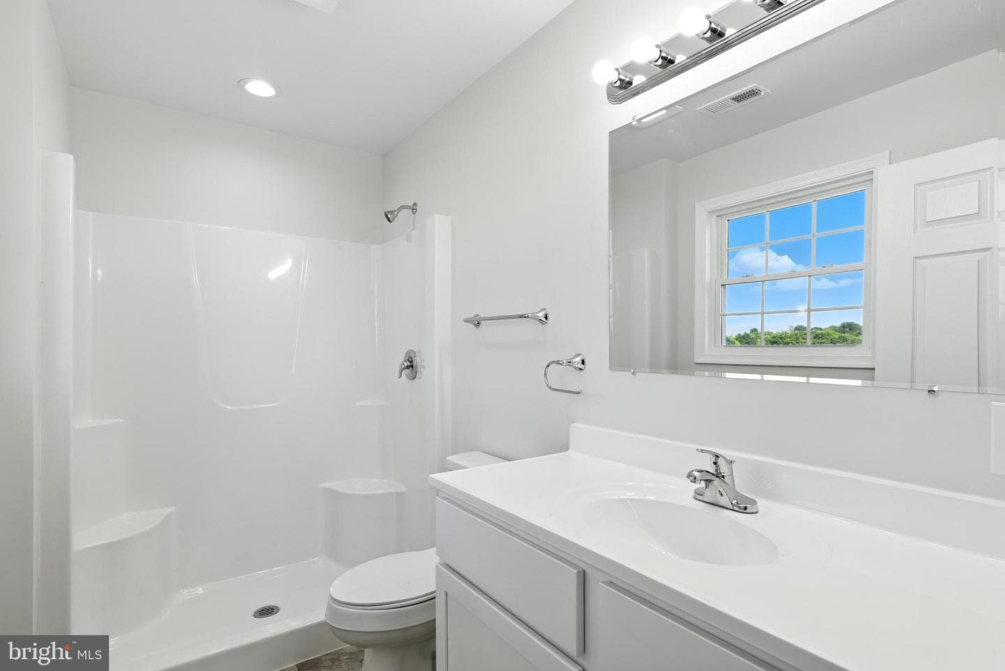184 Reservoir Ave photo 8