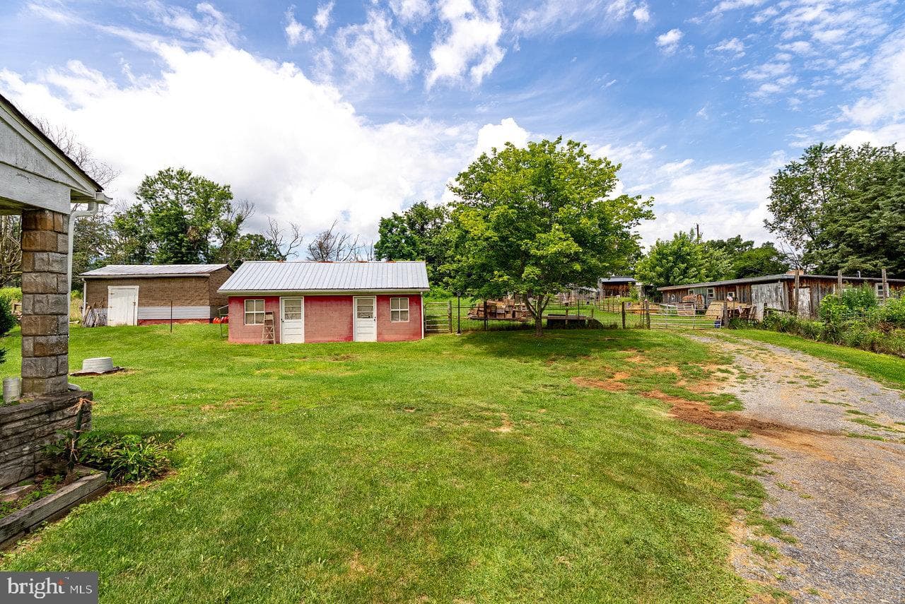 2904 Us Highway 211 W photo 46