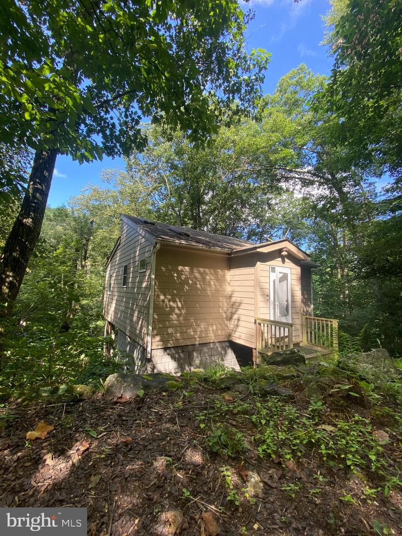 568 Cliff Heights Road photo 18