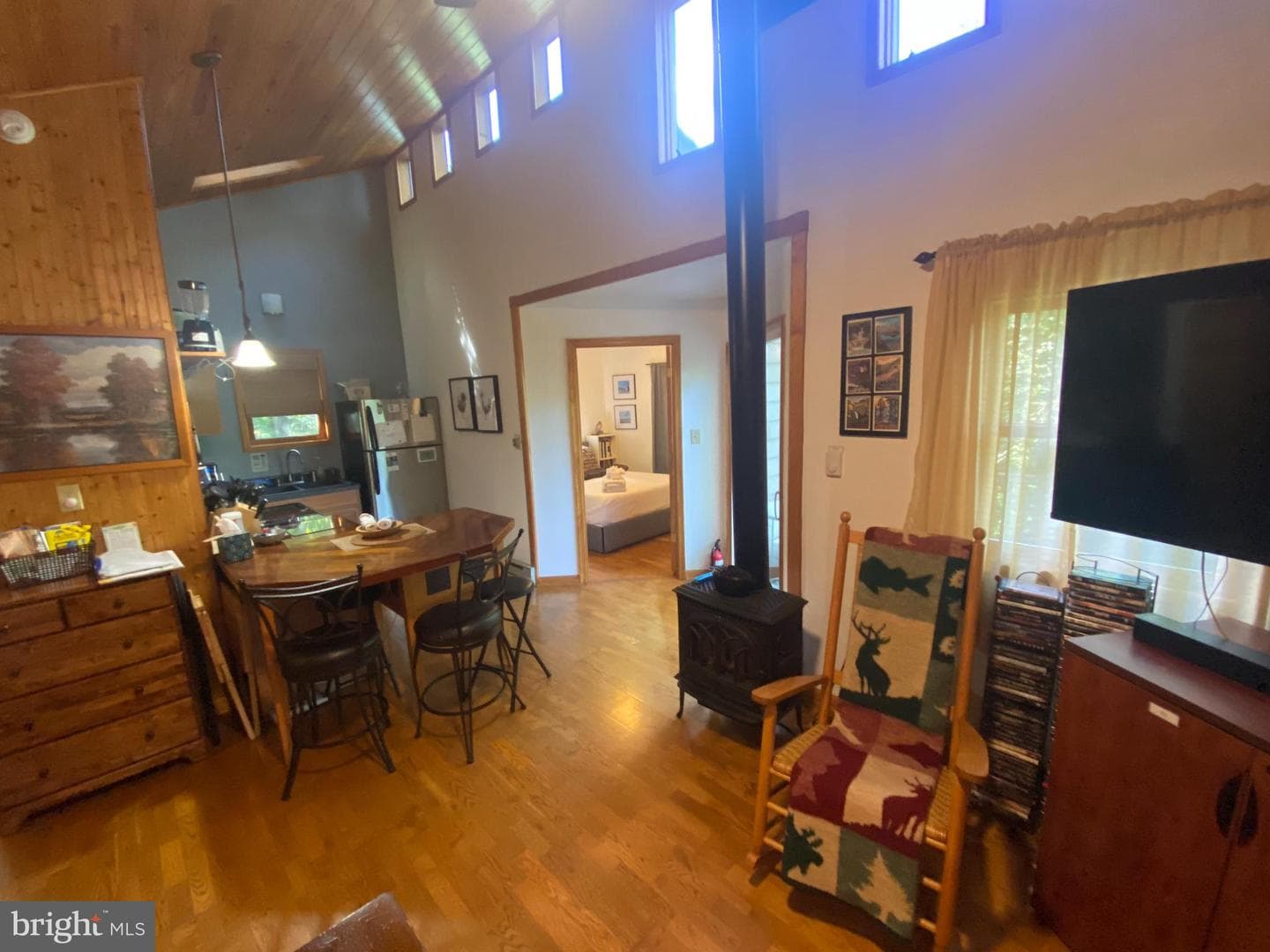 568 Cliff Heights Road photo 7