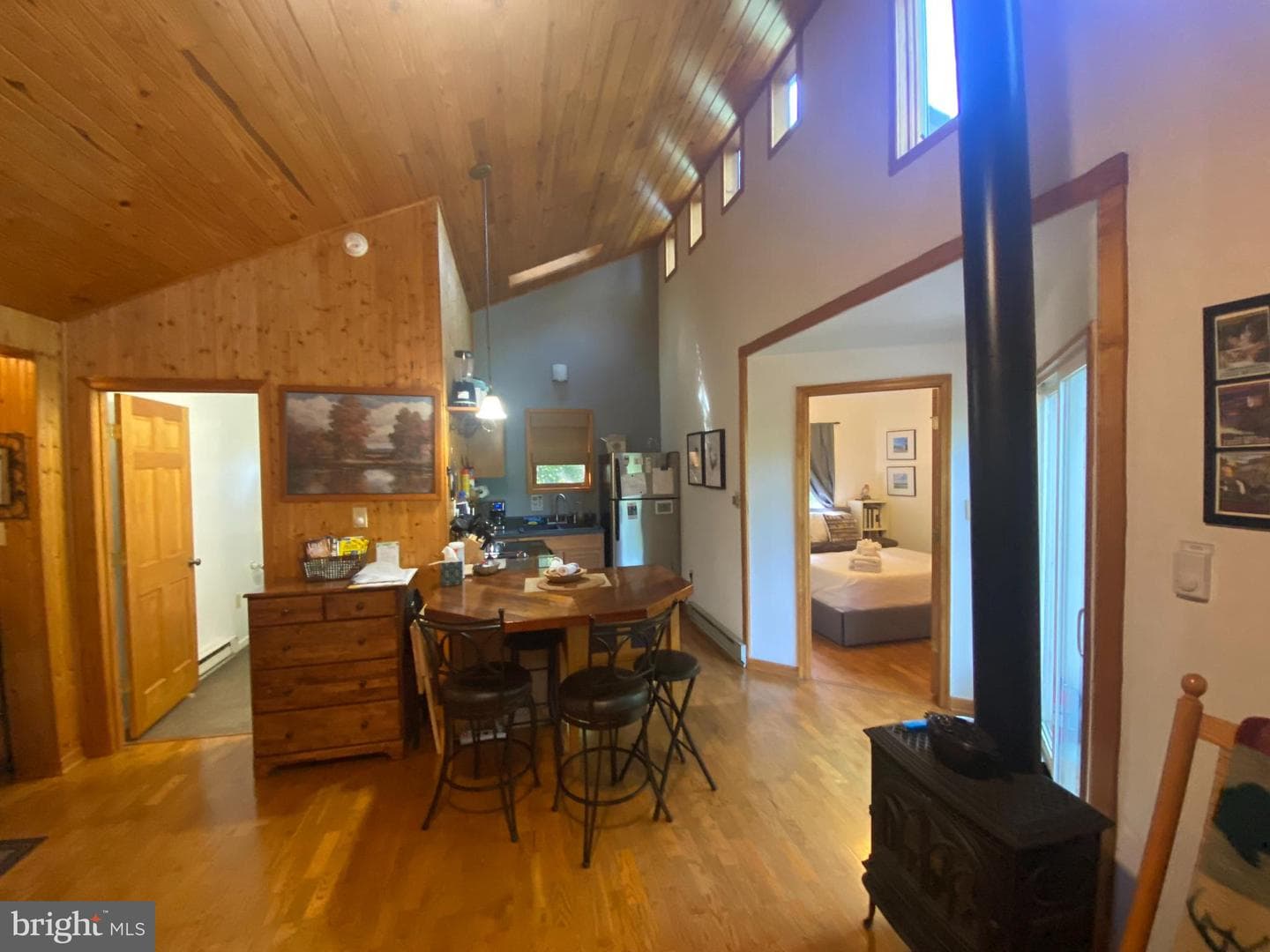 568 Cliff Heights Road photo 8