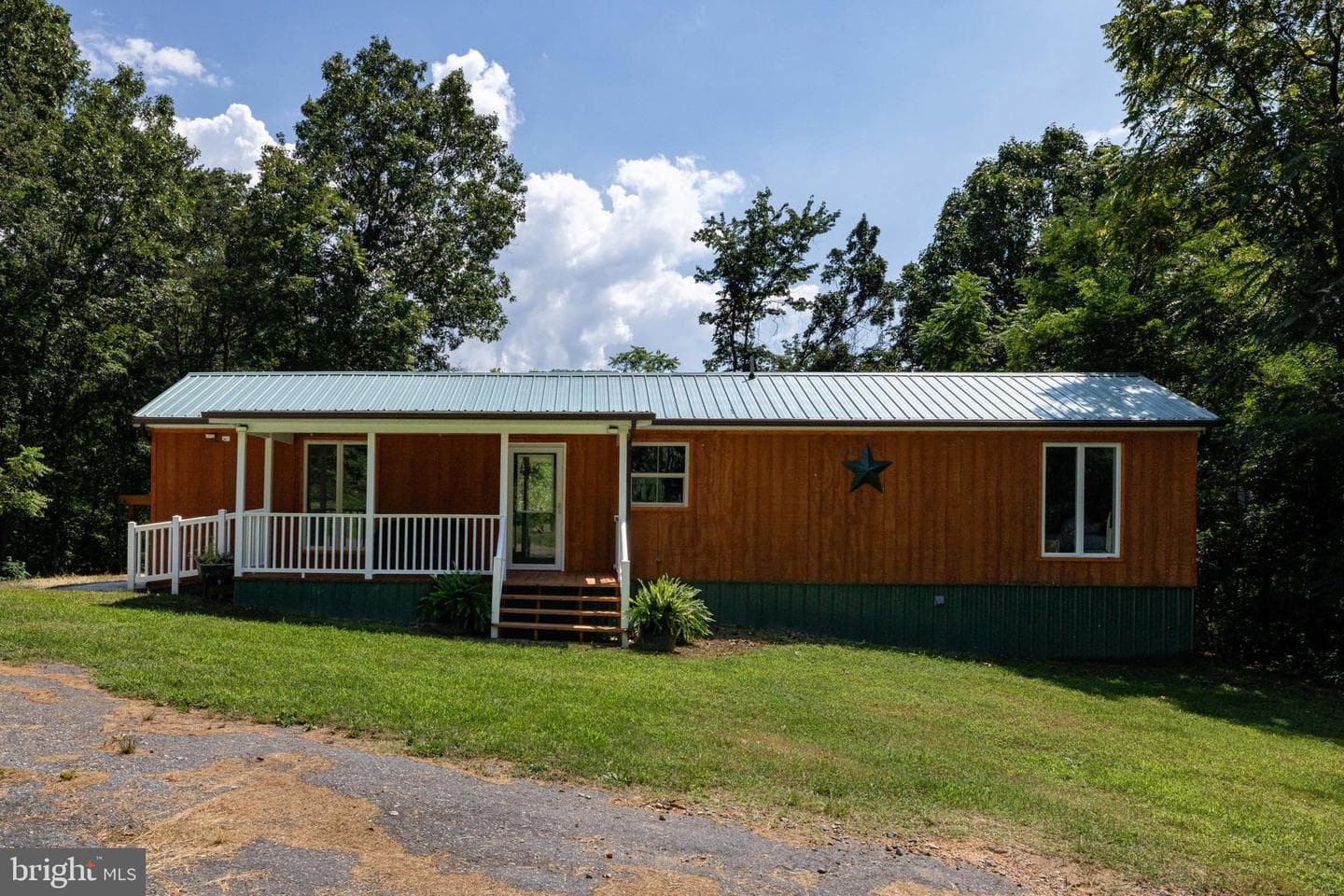 114 Americana Road, Luray