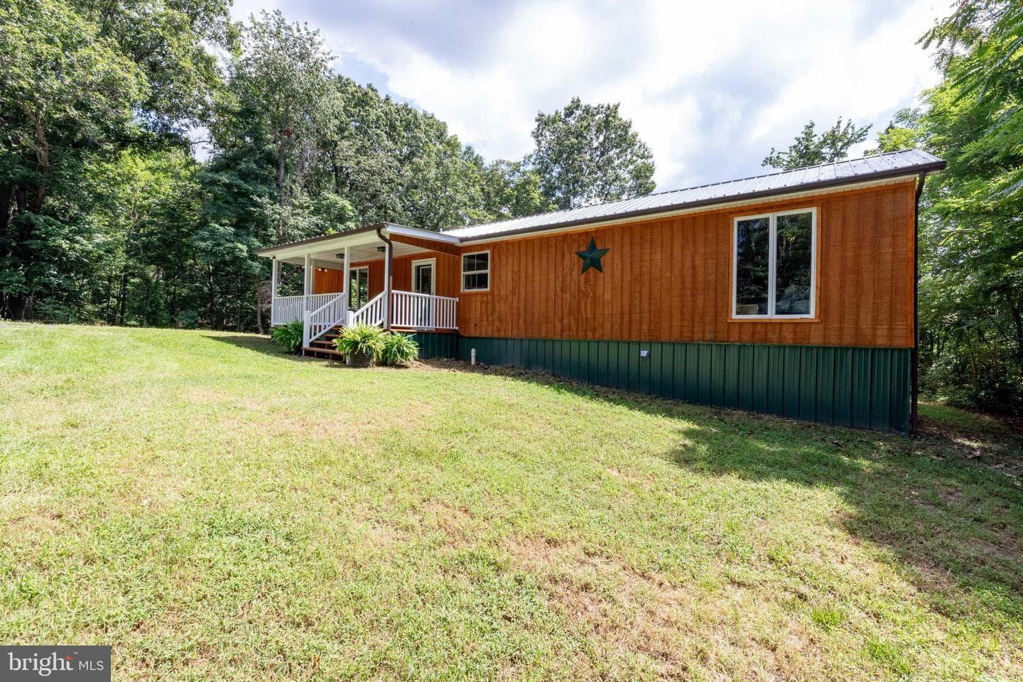 114 Americana Road photo 33
