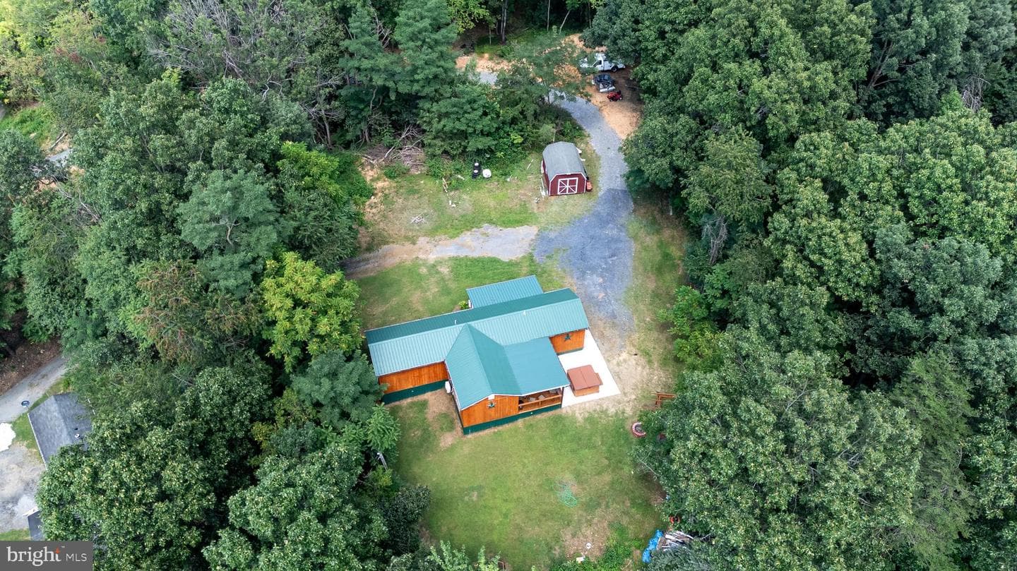 114 Americana Road photo 55