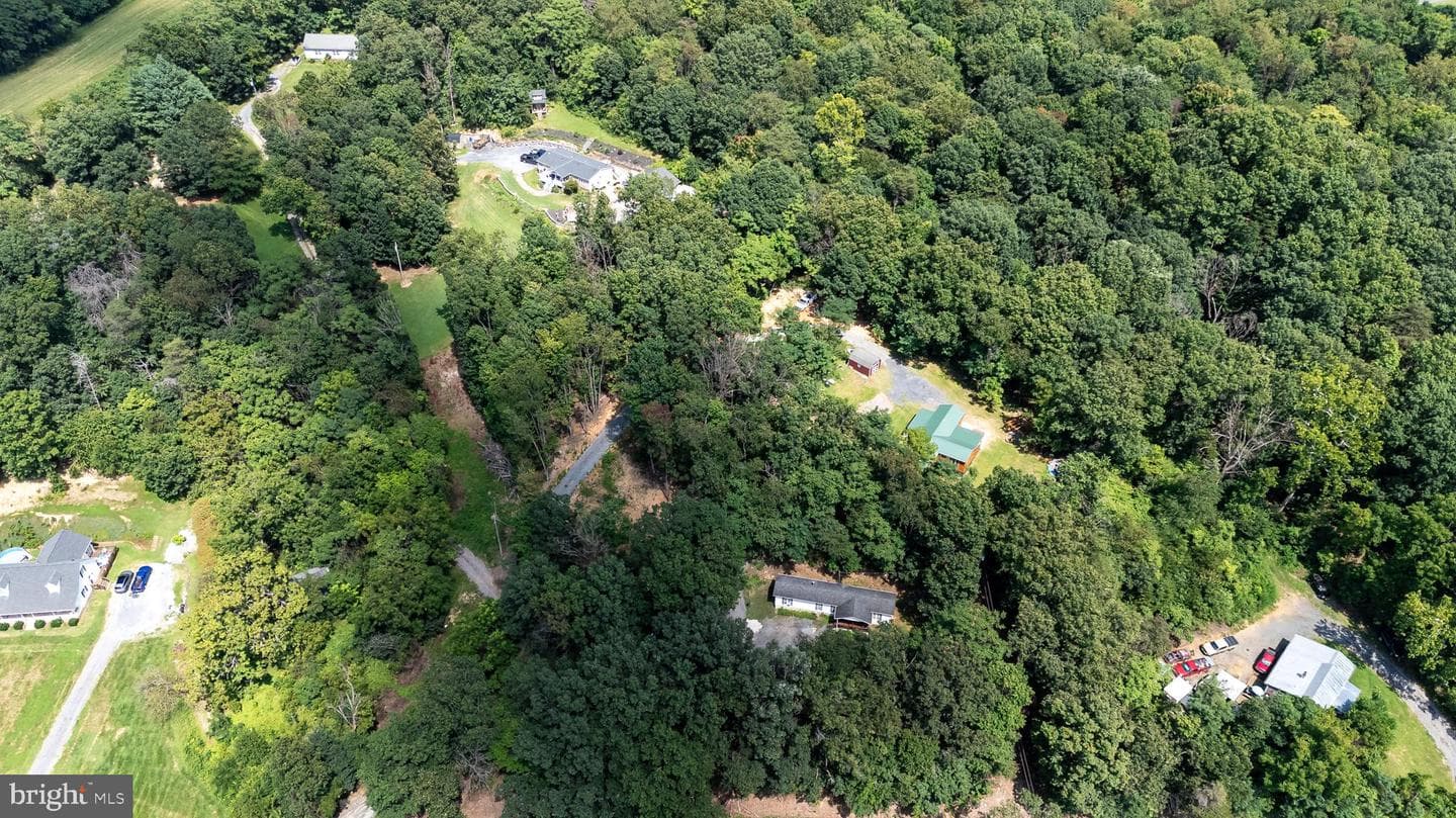 114 Americana Road photo 57