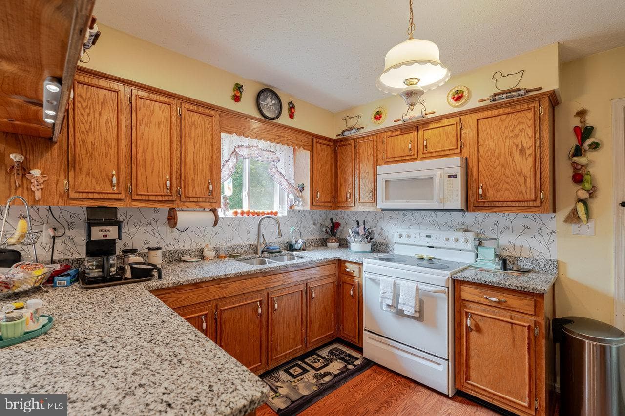 142 Whippoorwill Lane photo 14