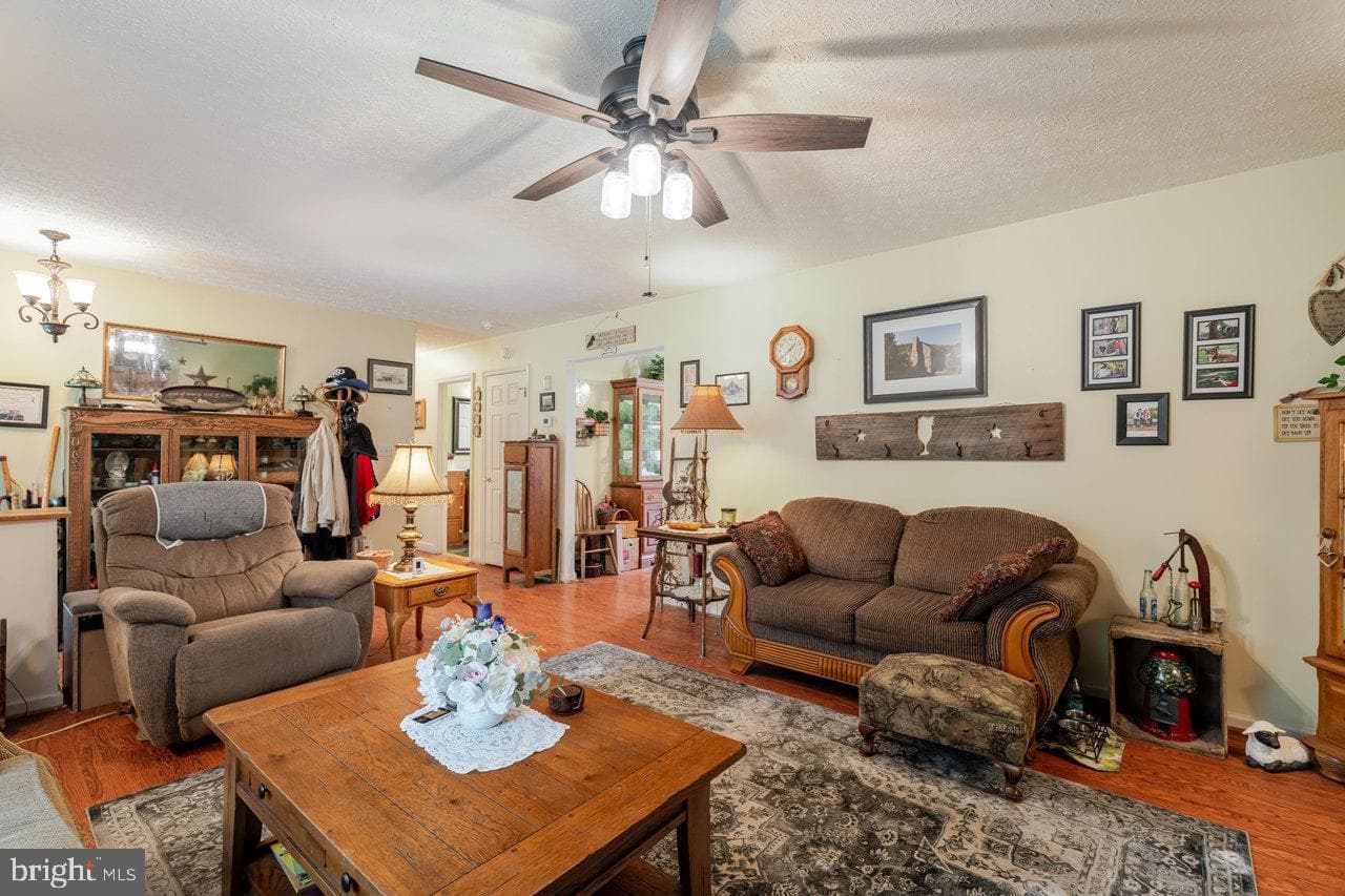 142 Whippoorwill Lane photo 8