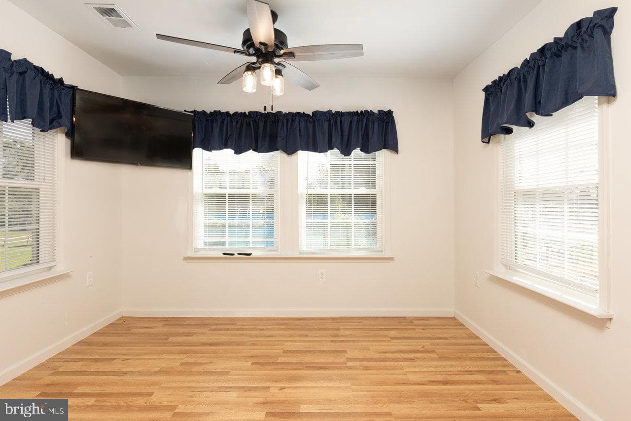 1 Rowe Drive photo 13