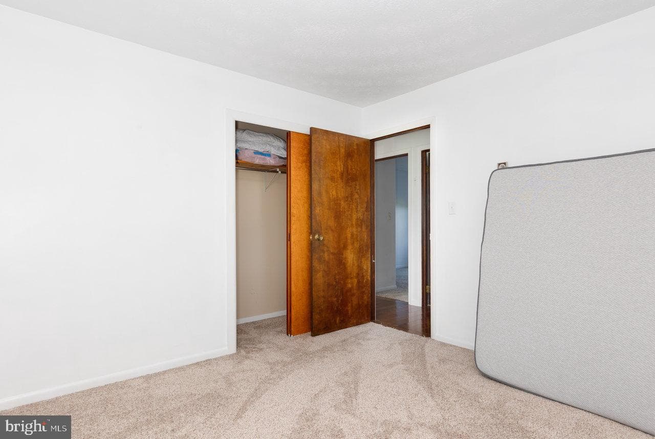 1 Rowe Drive photo 18
