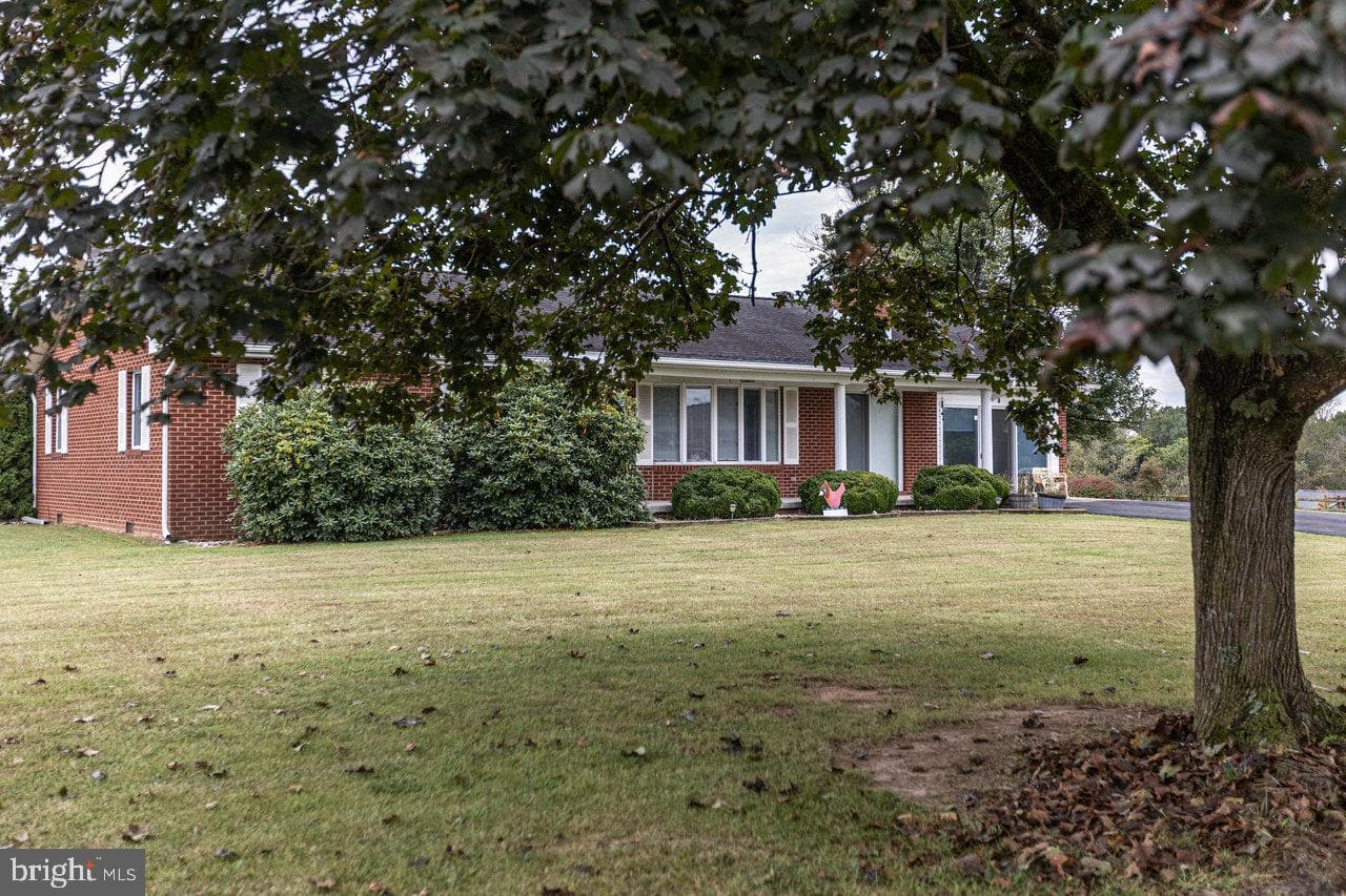 1 Rowe Drive photo 32