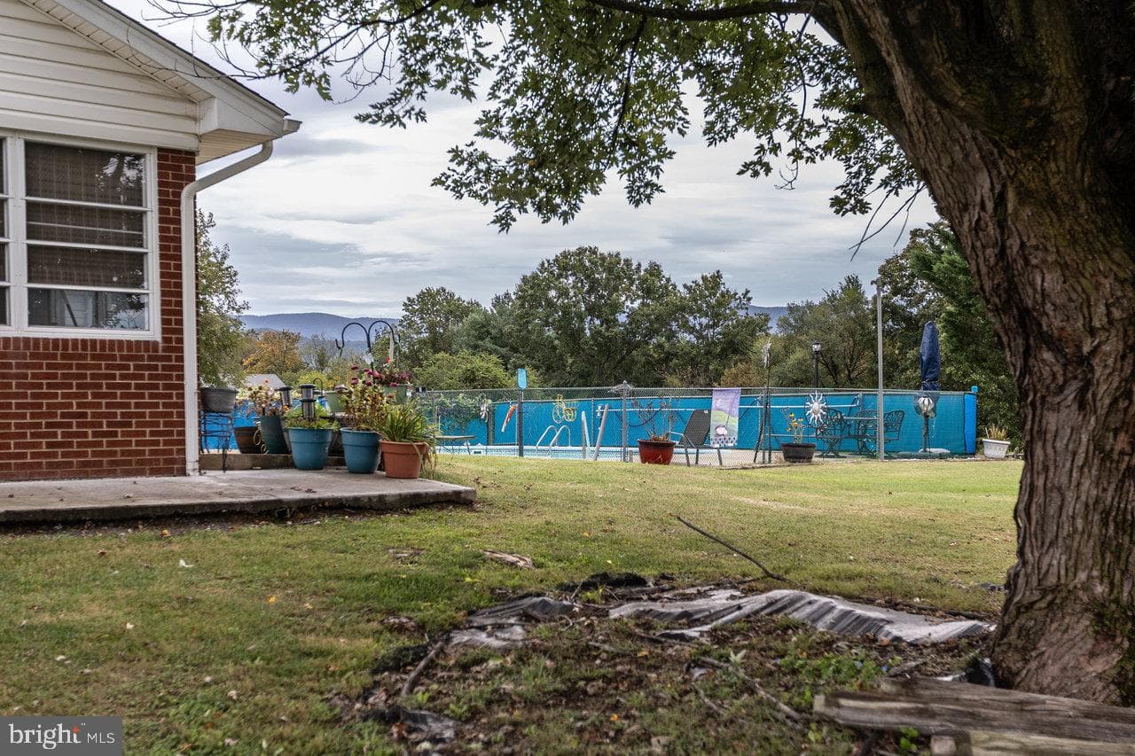 1 Rowe Drive photo 51