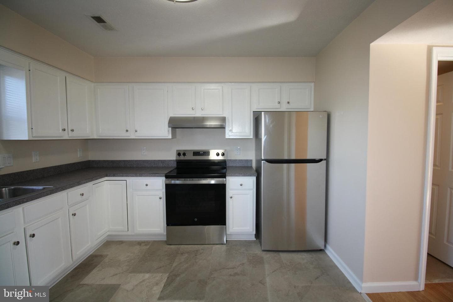 216 Fourth Street photo 16