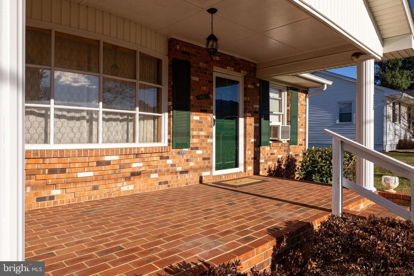 115 Sunset Drive photo 37