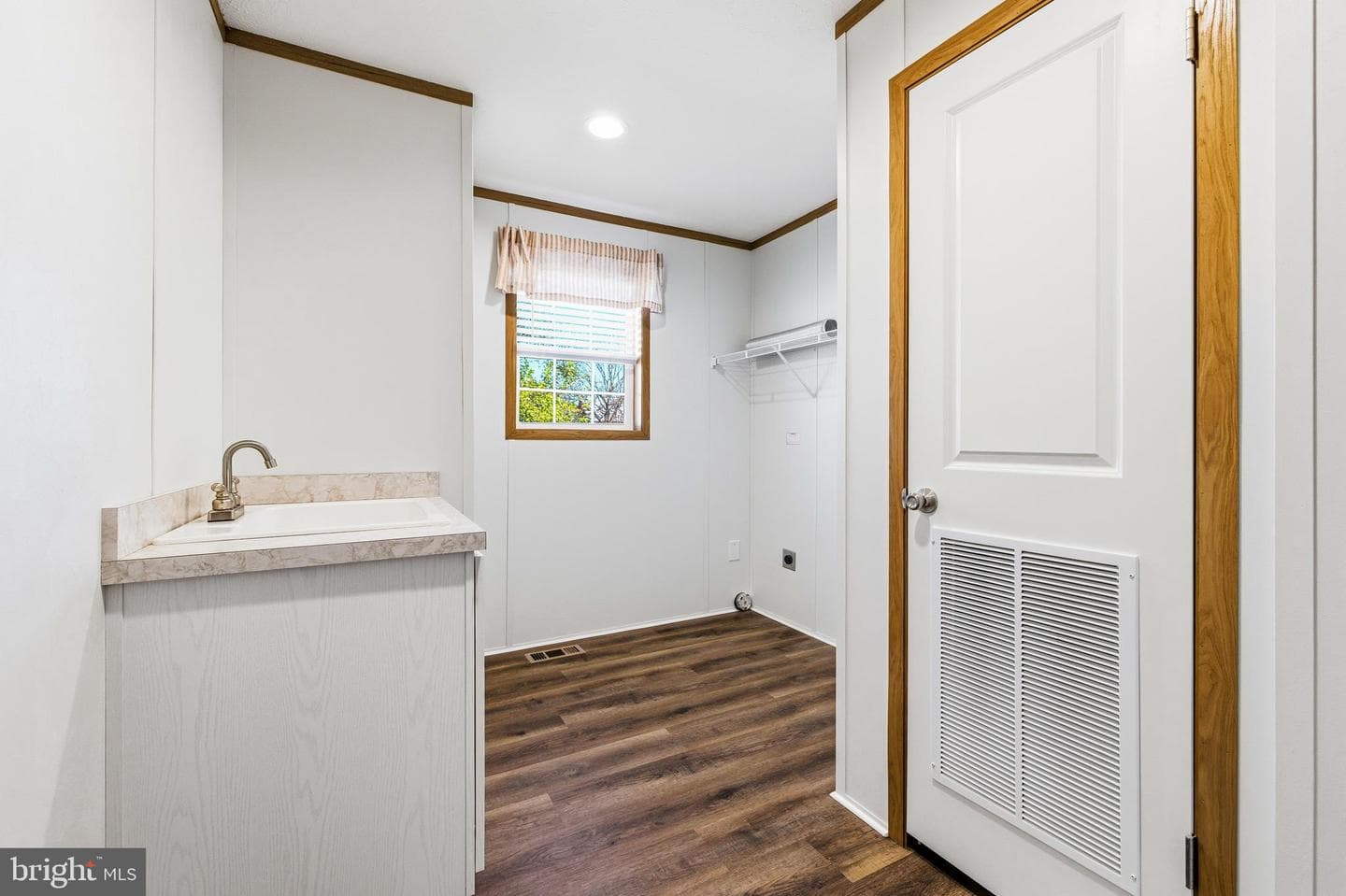 343 Park Road photo 36