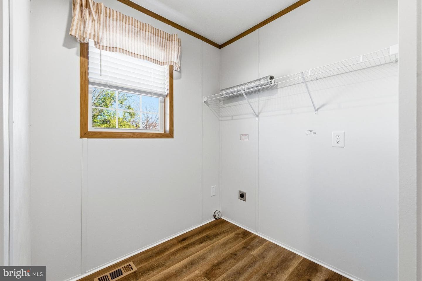 343 Park Road photo 37