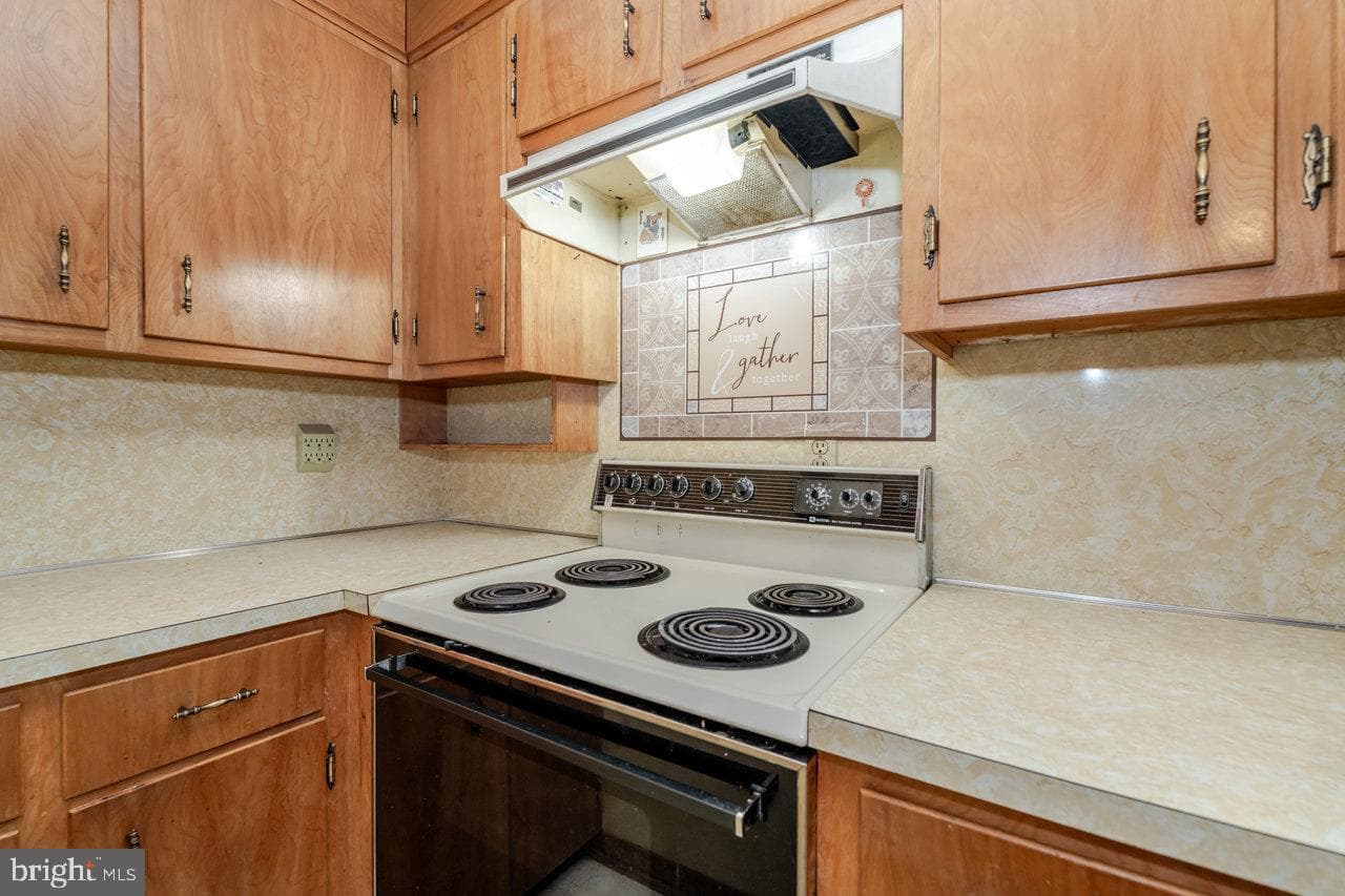 728 Clearview photo 14