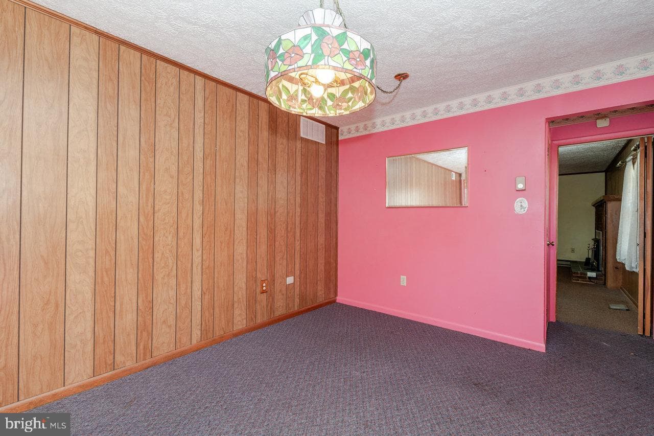 728 Clearview photo 19