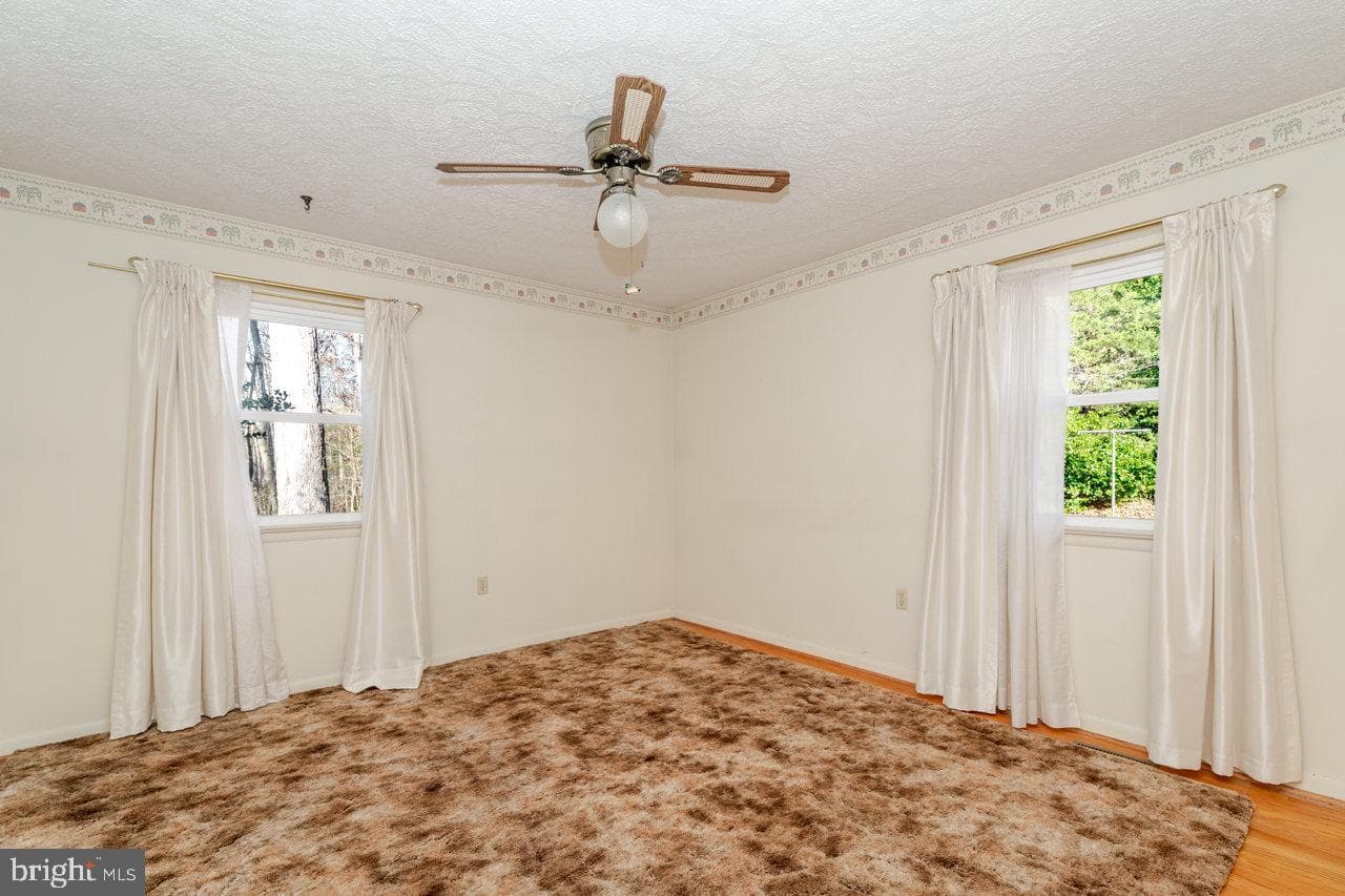 728 Clearview photo 27