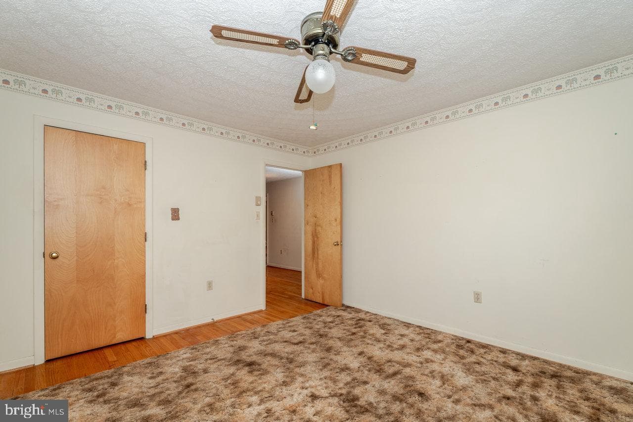 728 Clearview photo 28