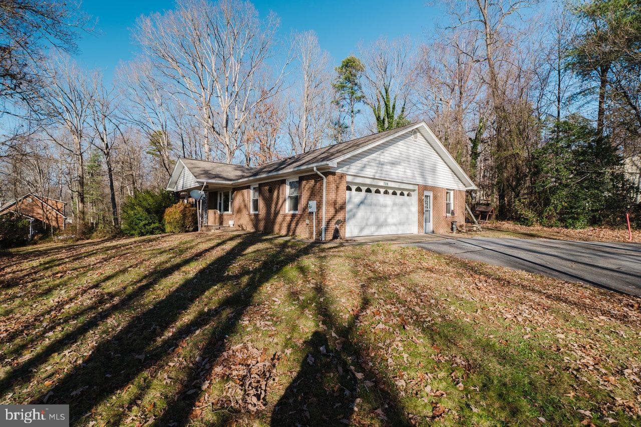 728 Clearview photo 3