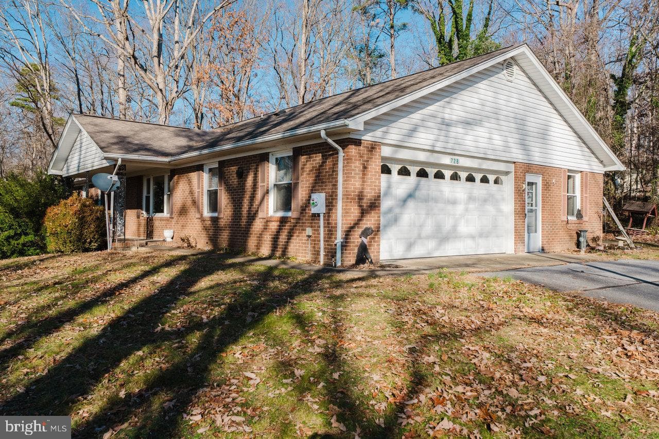 728 Clearview photo 4