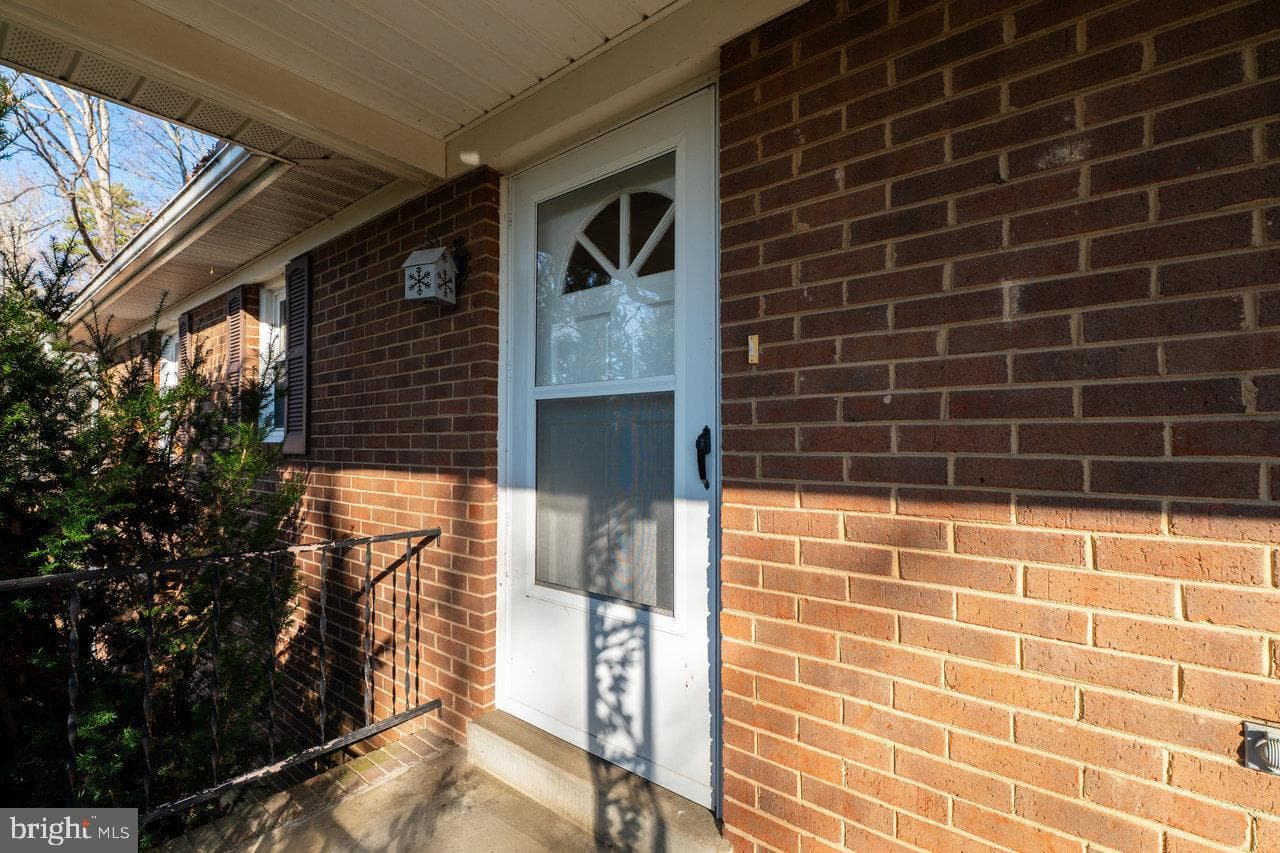 728 Clearview photo 5