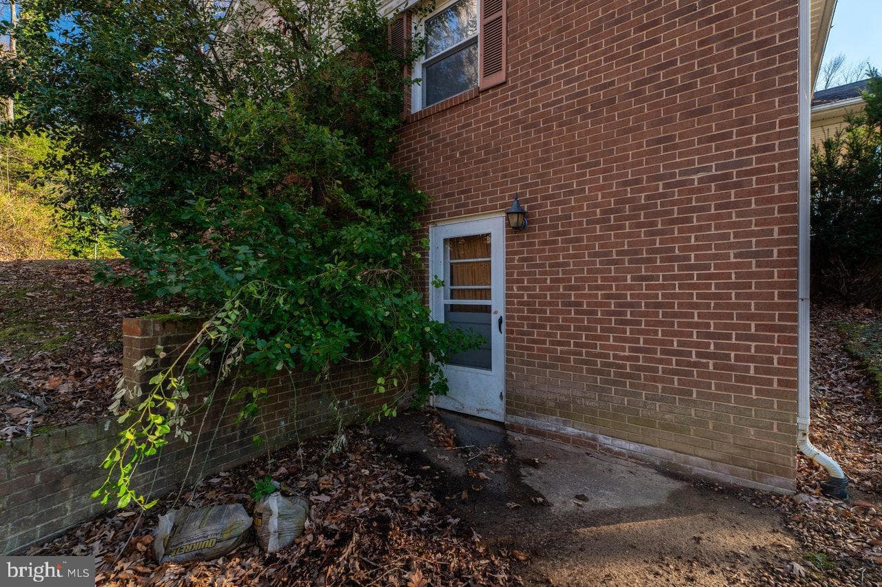 728 Clearview photo 50