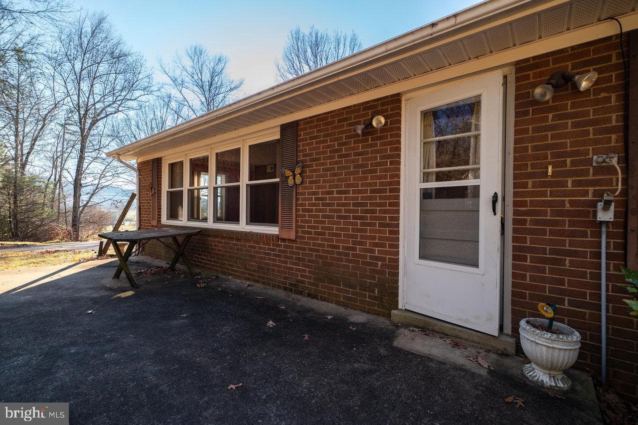 728 Clearview photo 53