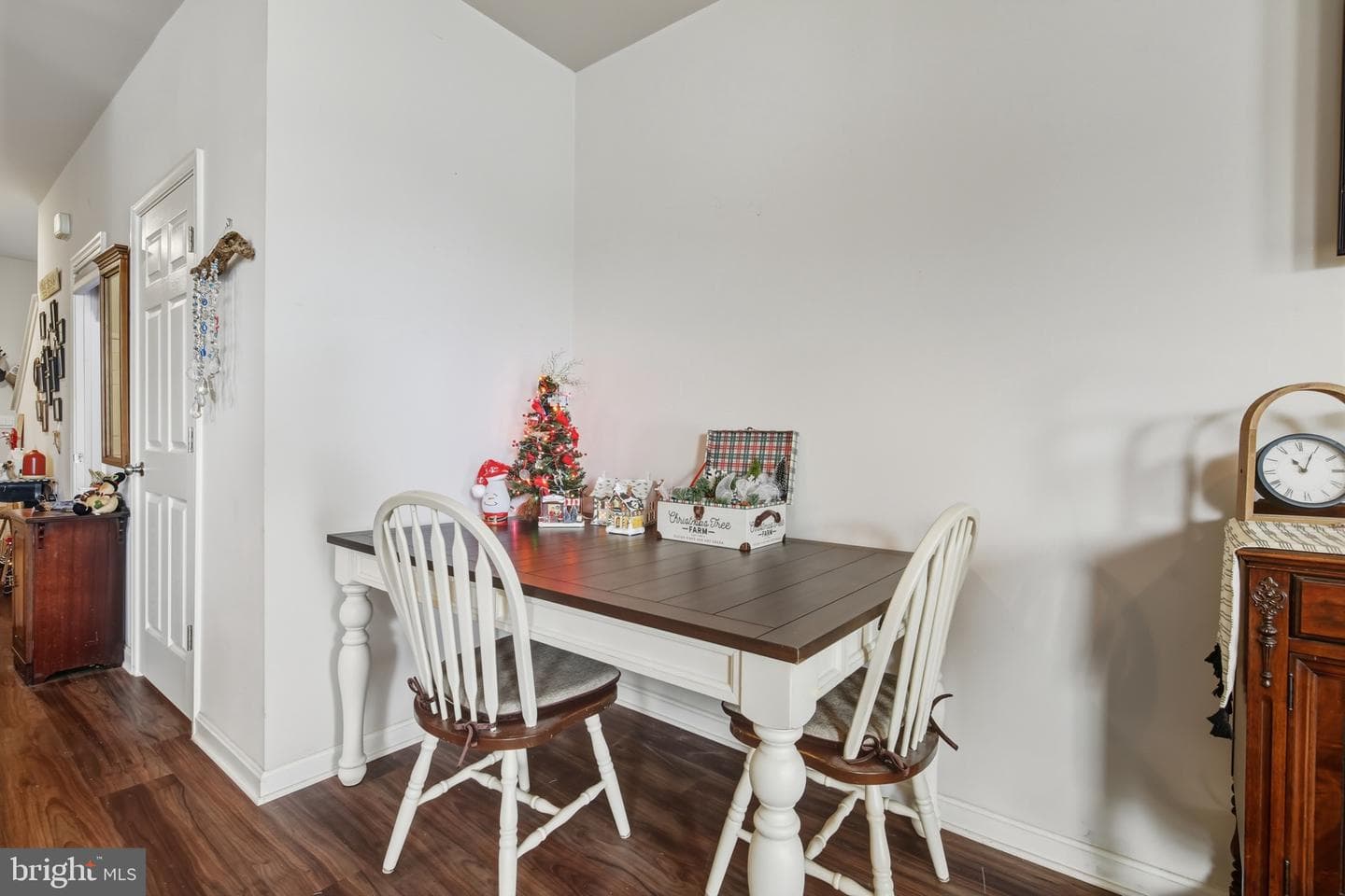 151 College Drive photo 6