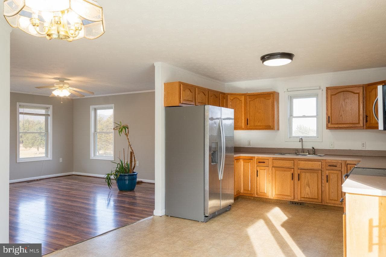 145 Hickory Drive photo 18