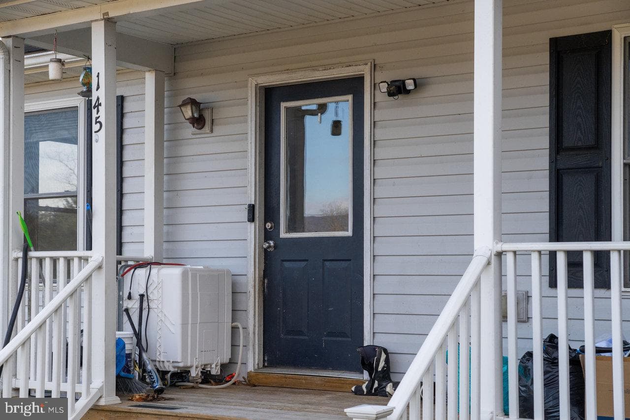145 Hickory Drive photo 3