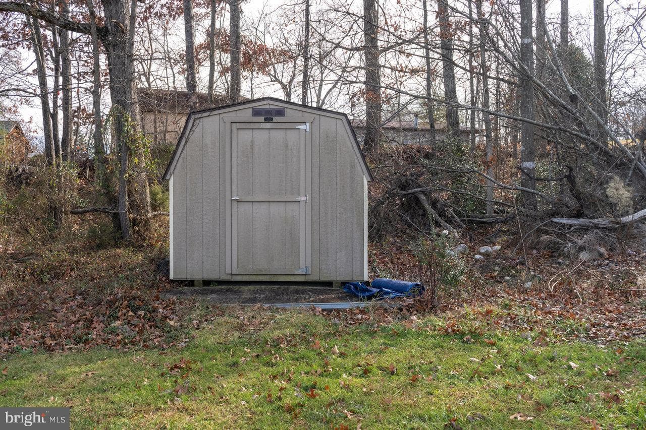 145 Hickory Drive photo 43